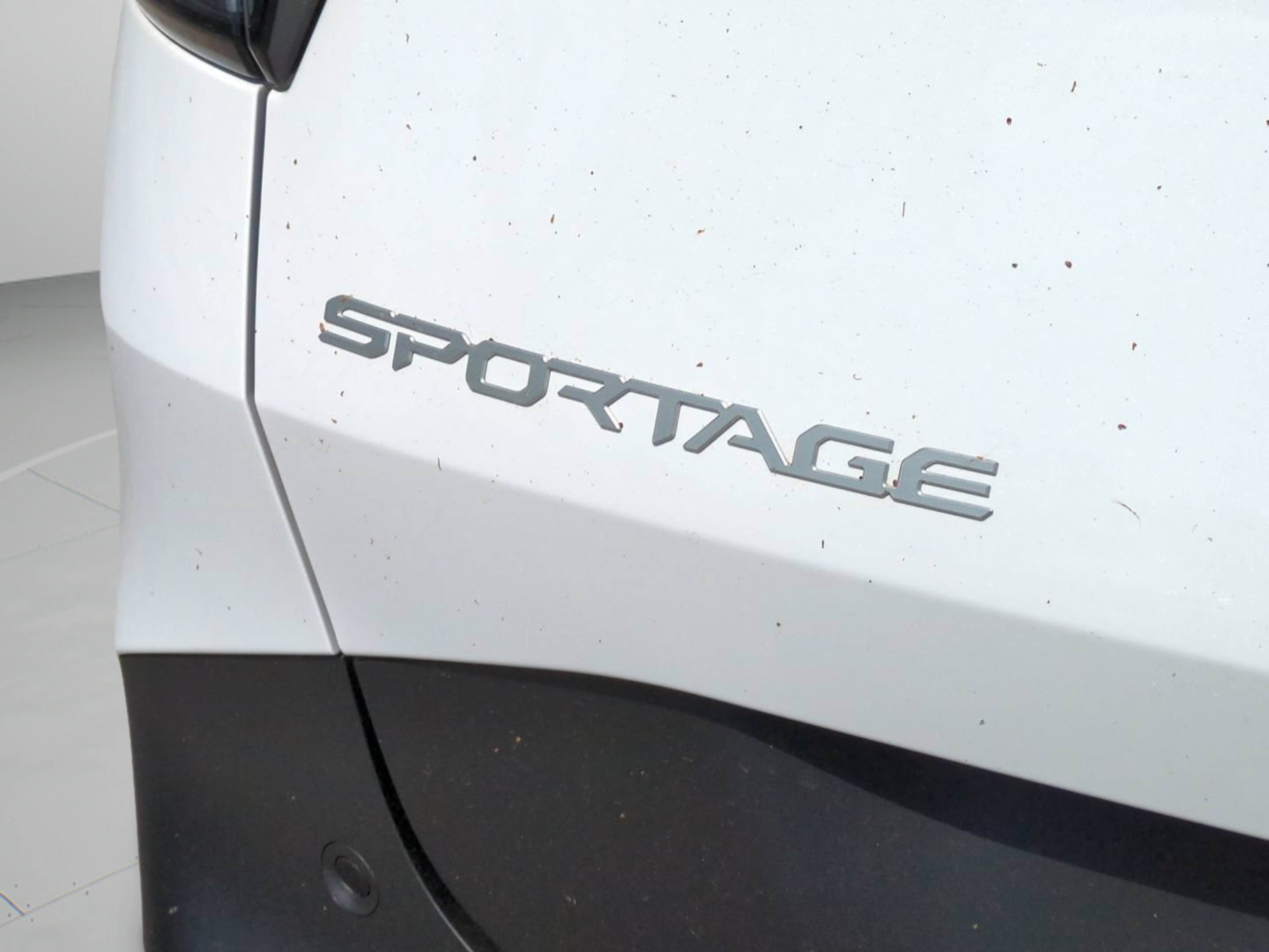New 2026 Glacial White Pearl Kia EX image 15