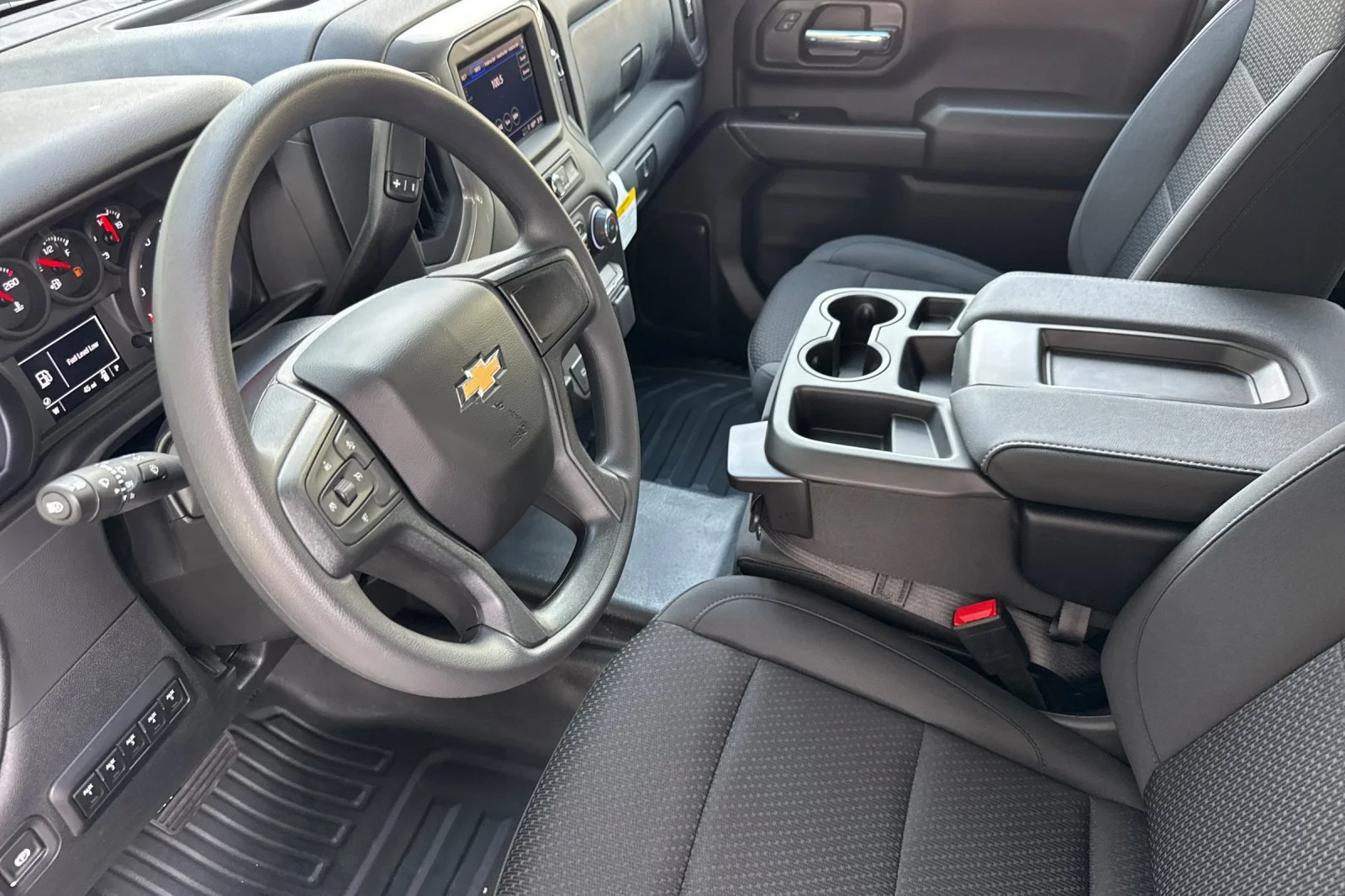 2026 Chevrolet Silverado 2500 HD WT view 9