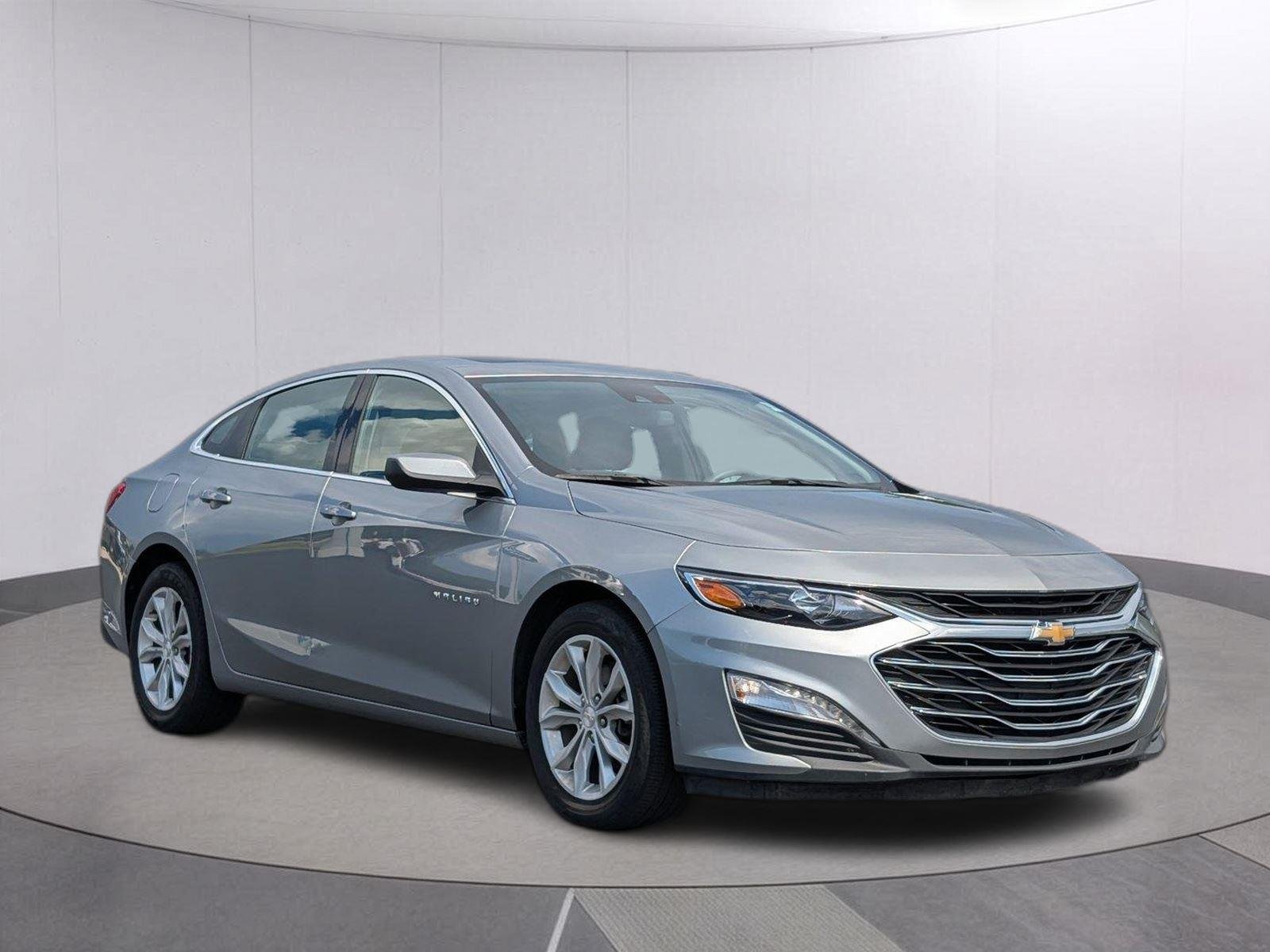Used 2024 Sterling Gray Metallic Chevrolet LT image 5