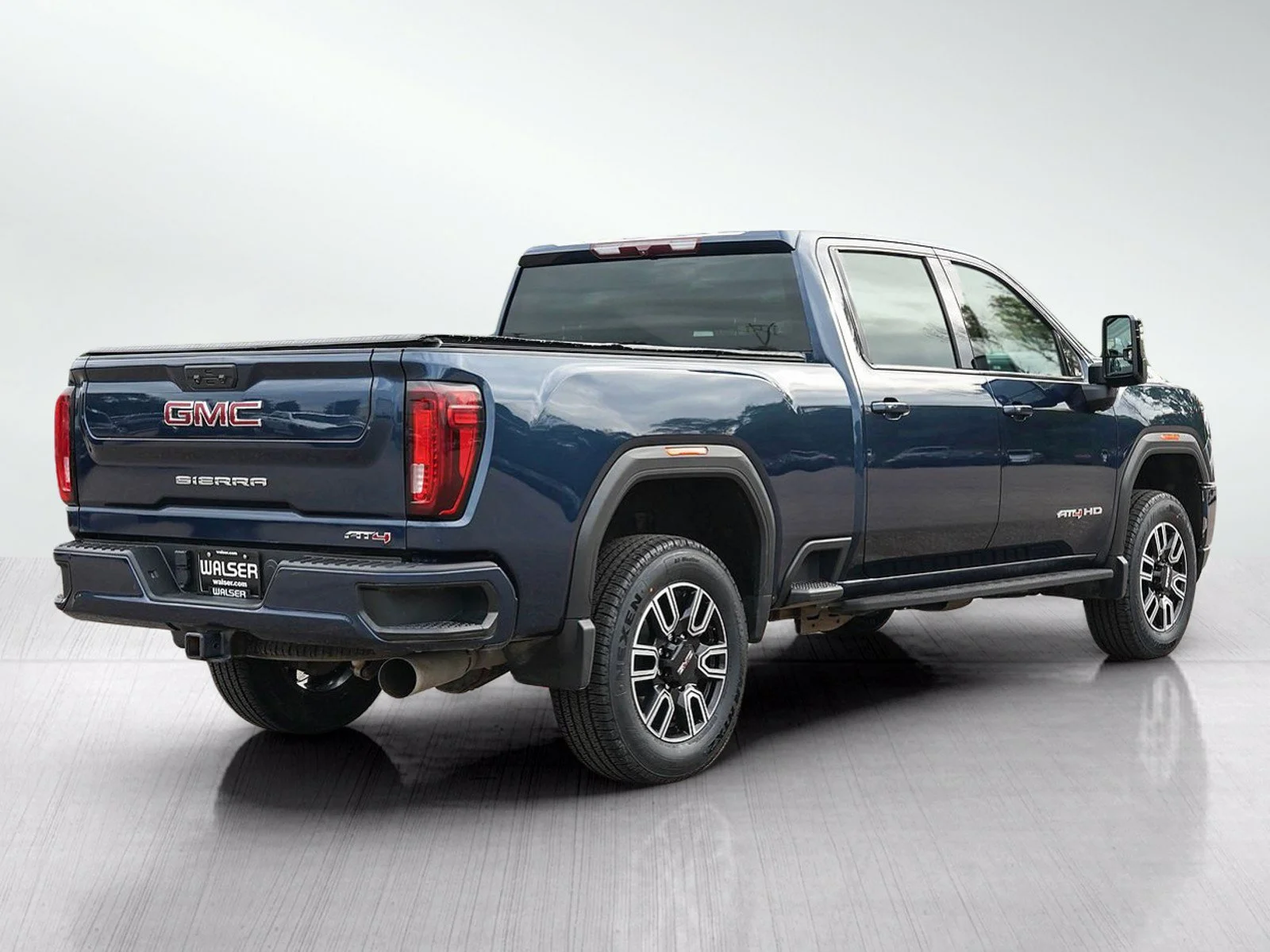 Used 2022 Pacific Blue Metallic GMC AT4 image 5