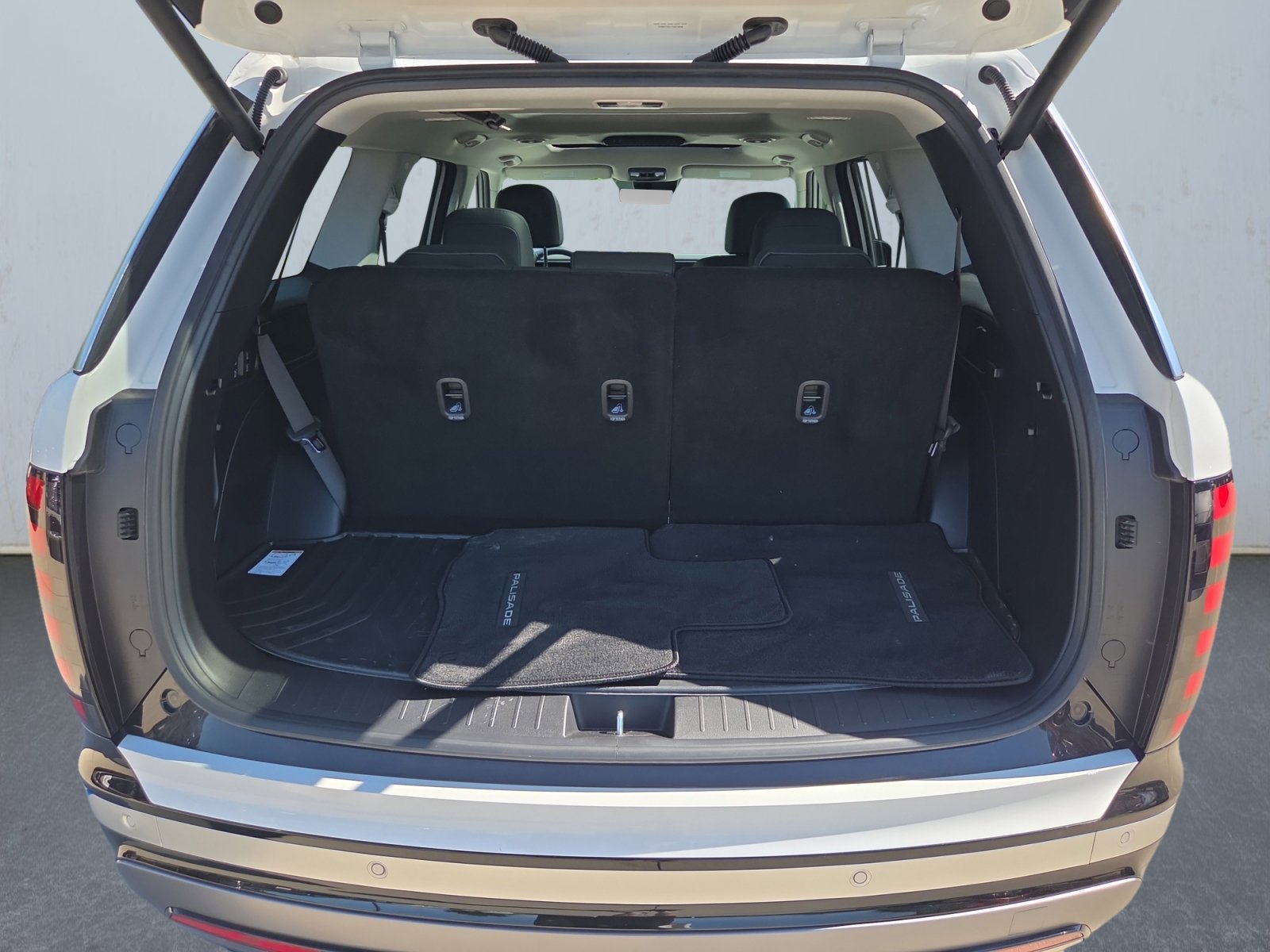 Used 2026 Creamy White Pearl Hyundai Limited image 14