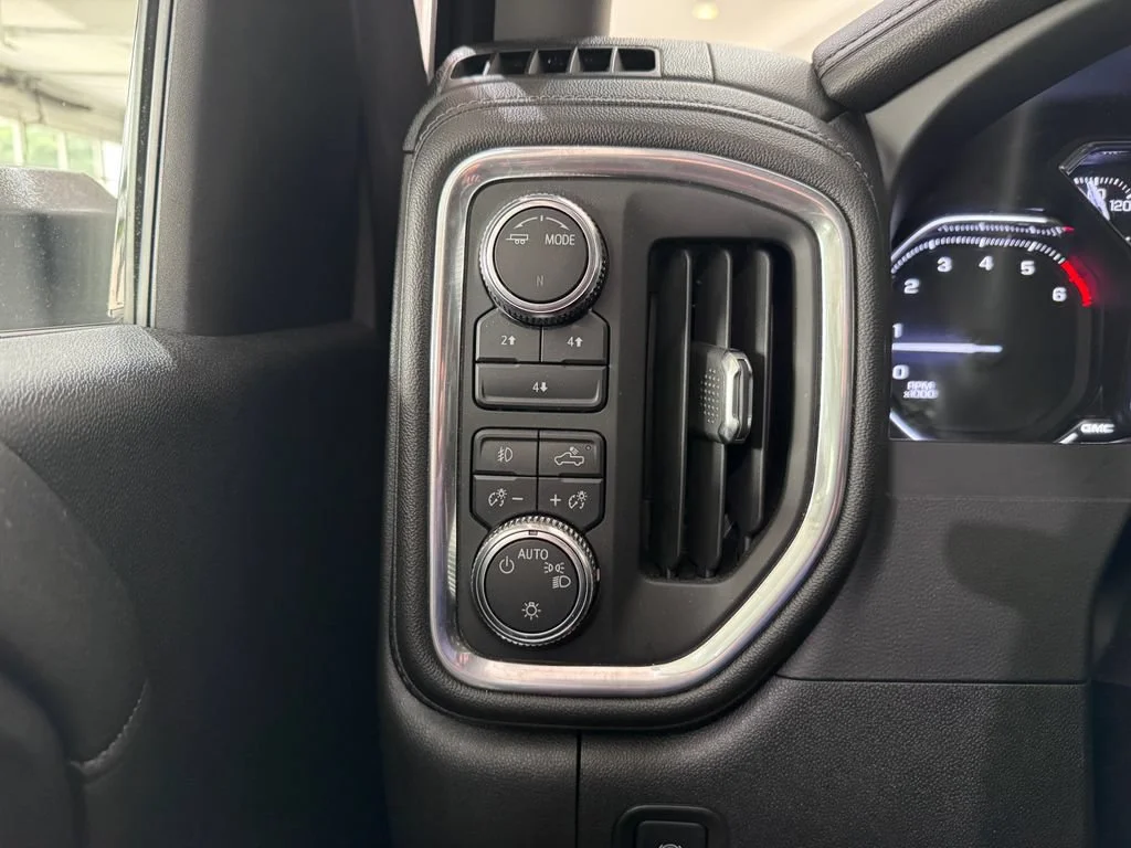 Certified Used 2022 Summit White GMC SLE image 25
