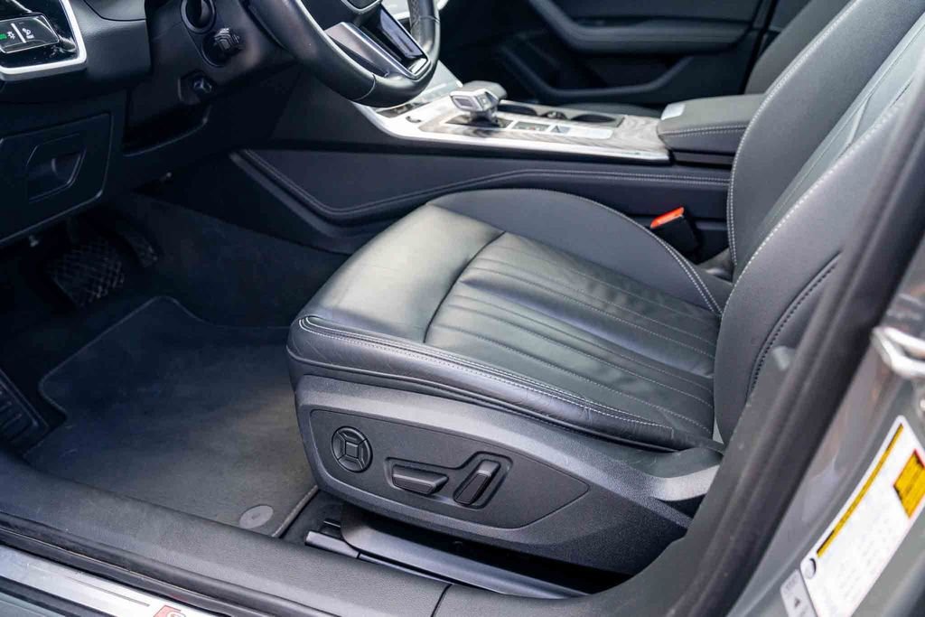 Used 2024  Audi 55 Premium Plus image 11