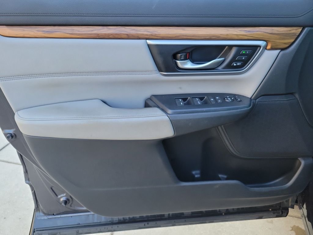 2017 Honda CR-V Touring - Photo 20