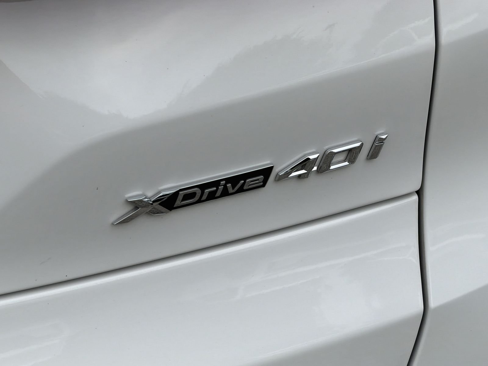 Used 2026 White BMW xDrive40i image 30