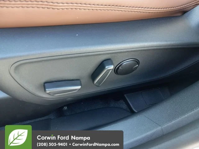 New 2025 Desert Sand Ford Outer Banks® image 12