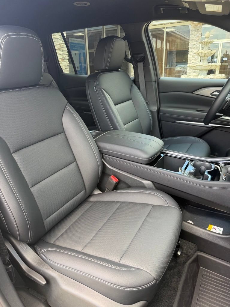 New 2026 Mosaic Black Metallic Chevrolet LT image 24