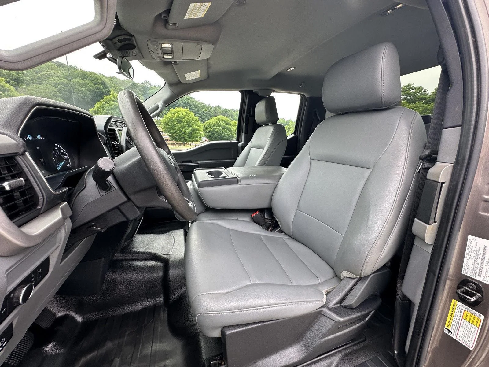 Used 2022 Stone Gray Metallic Ford XL image 9