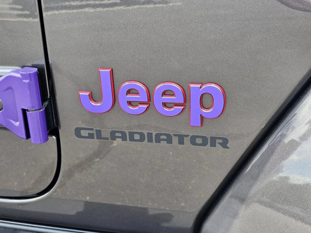 Used 2020 Granite Crystal Jeep Rubicon image 8