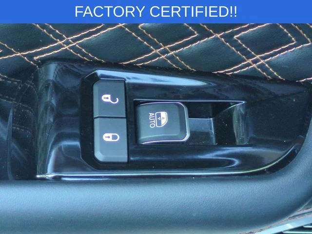 Used 2024 Silver Jeep Summit Reserve 4xe image 31