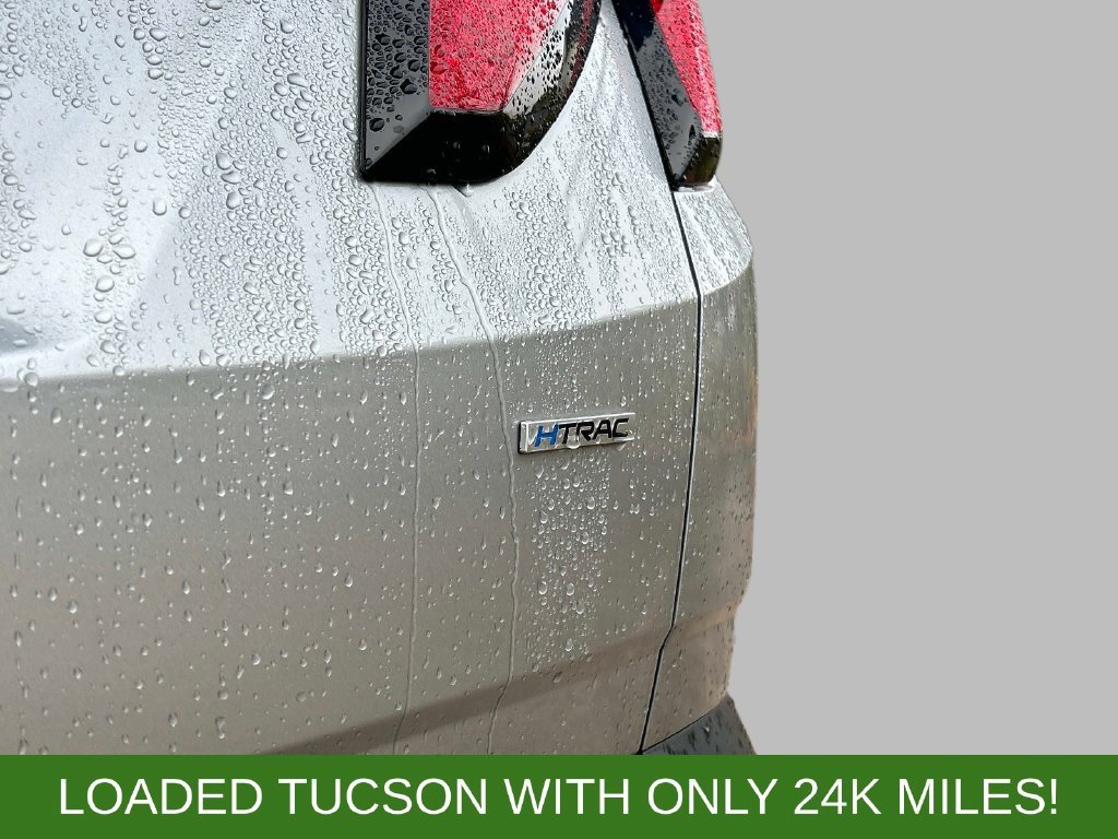 Used 2024 Silver Hyundai SEL image 15