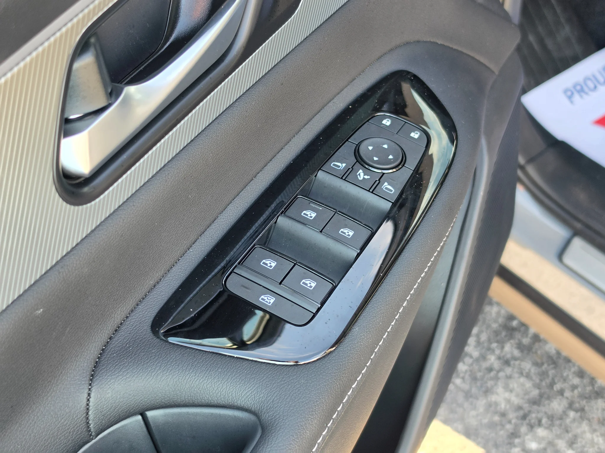 New 2026 Boulder Gray Pearl/Super Black Nissan Platinum image 19