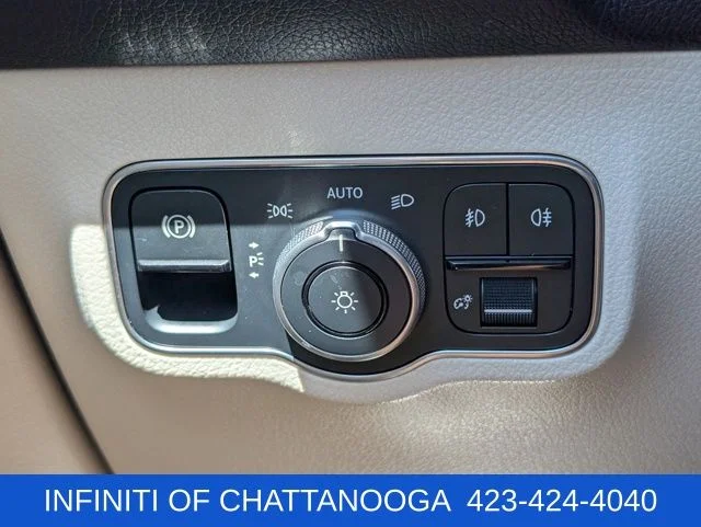 Used 2022 Blue Mercedes-Benz GLB 250 image 29