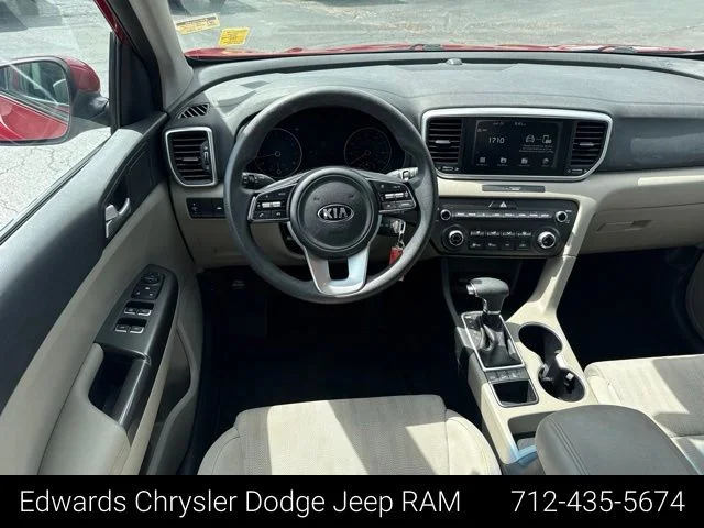 Used 2020 Red Kia LX image 27