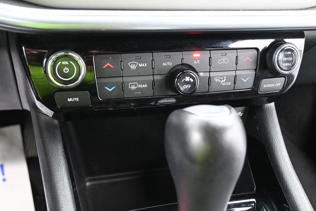 2025 Jeep Compass Limited - Photo 10