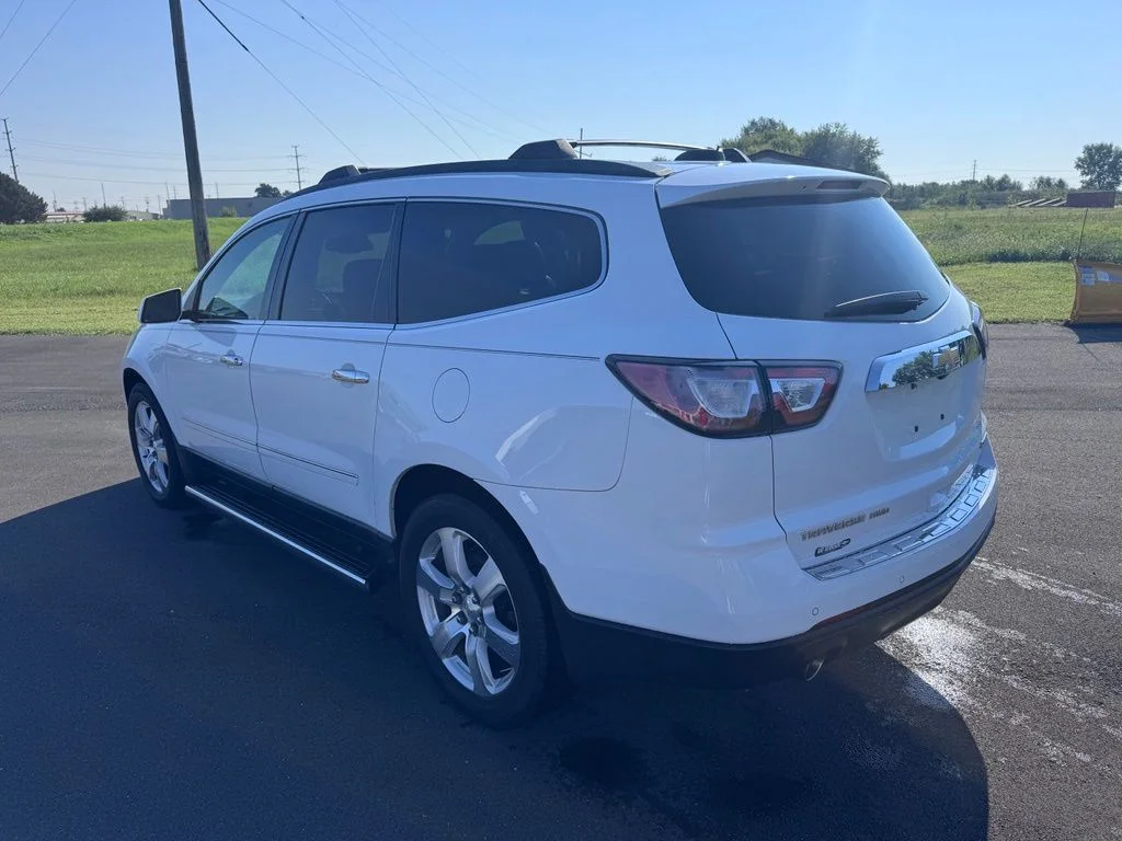 Used 2017 Summit White Chevrolet Premier image 5