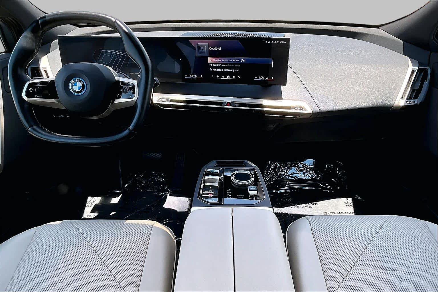 Used 2024 Alpine White BMW xDrive50 image 15