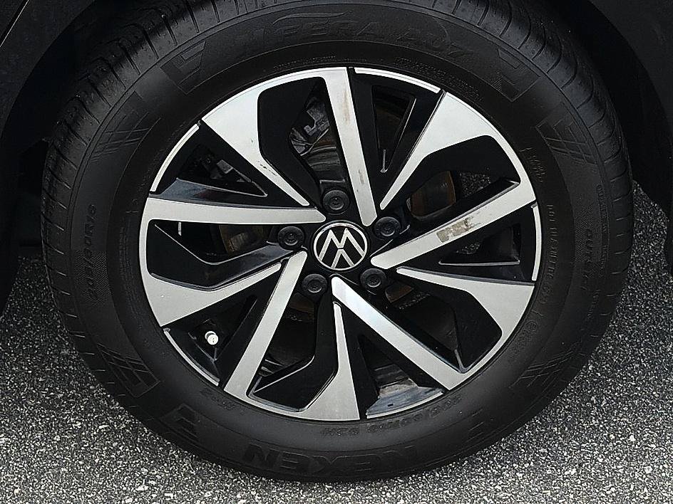 Used 2025 Deep Black Volkswagen S image 6