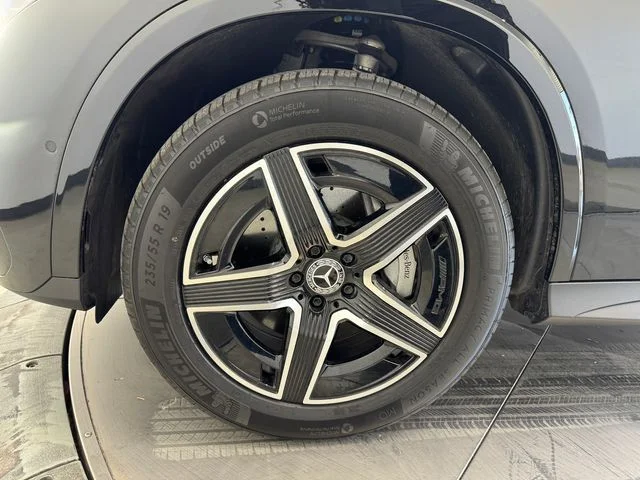 Certified Used 2026 Black Mercedes-Benz GLC 300 image 11