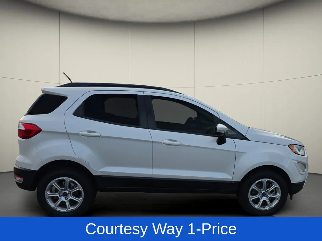 Used 2020 White Ford SE image 11