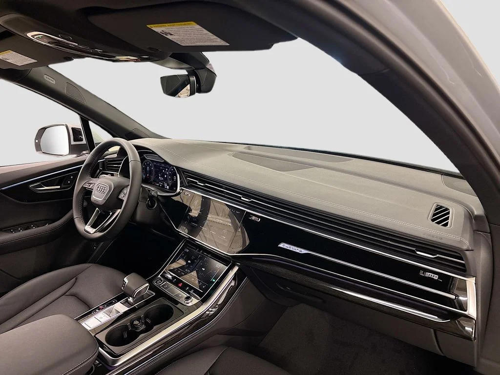 2025 Audi Q7 Premium Plus - Photo 14