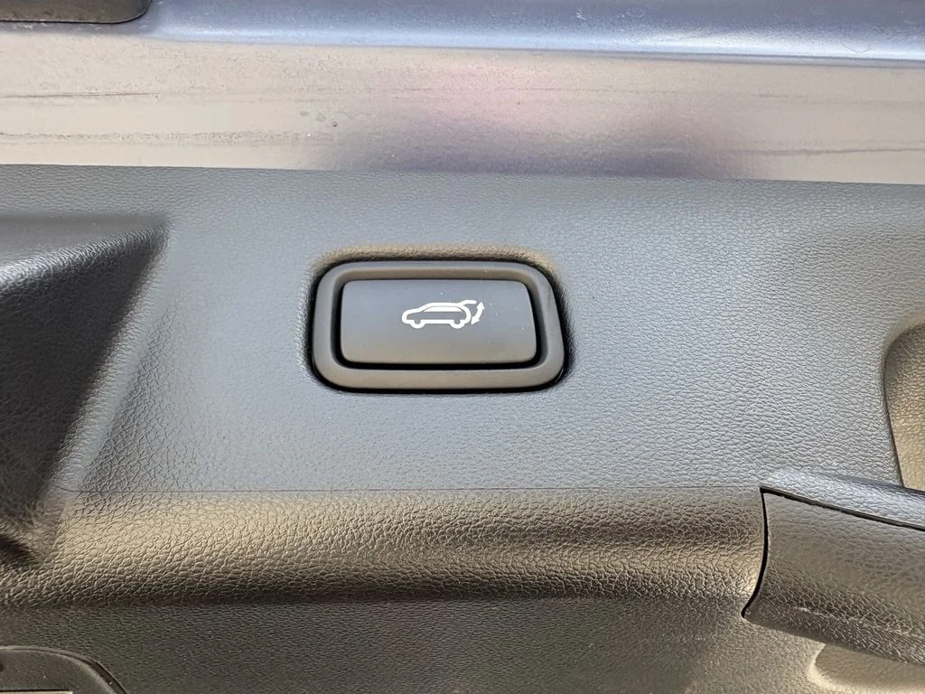 Used 2025 Atlantis Blue Hyundai SEL Convenience image 29