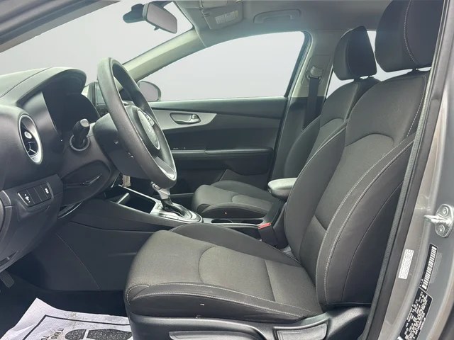 Used 2024 Gray Kia LXS image 10