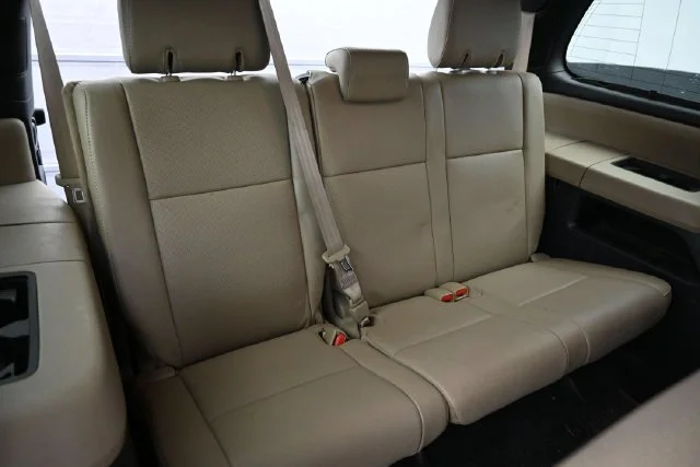 Used 2018 Shoreline Mist Toyota Platinum image 11