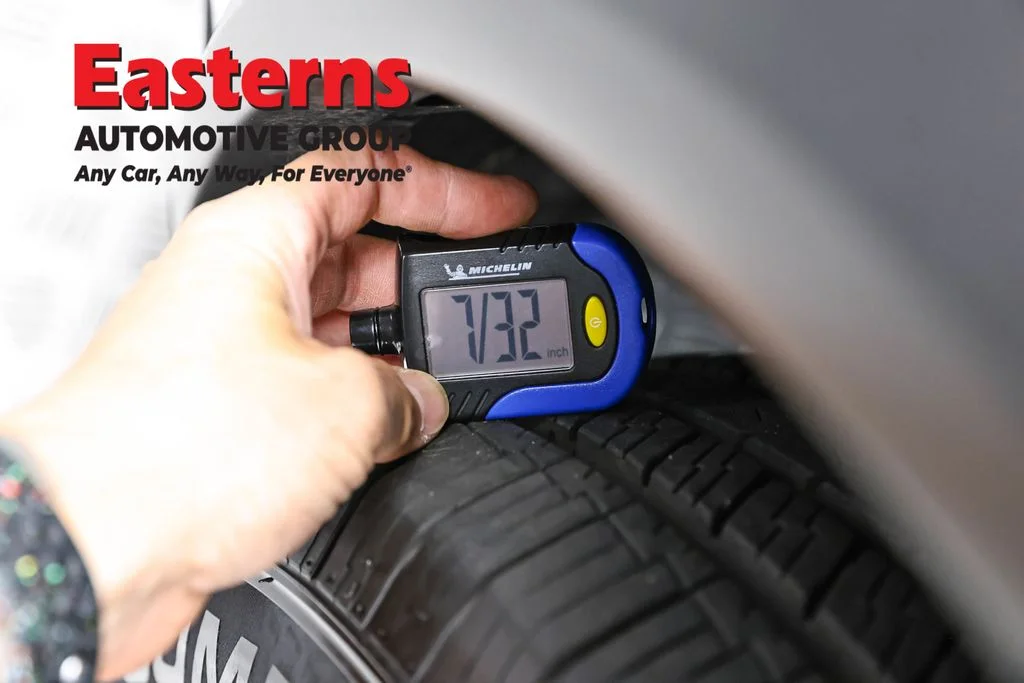 Used 2023 White Nissan SV image 27