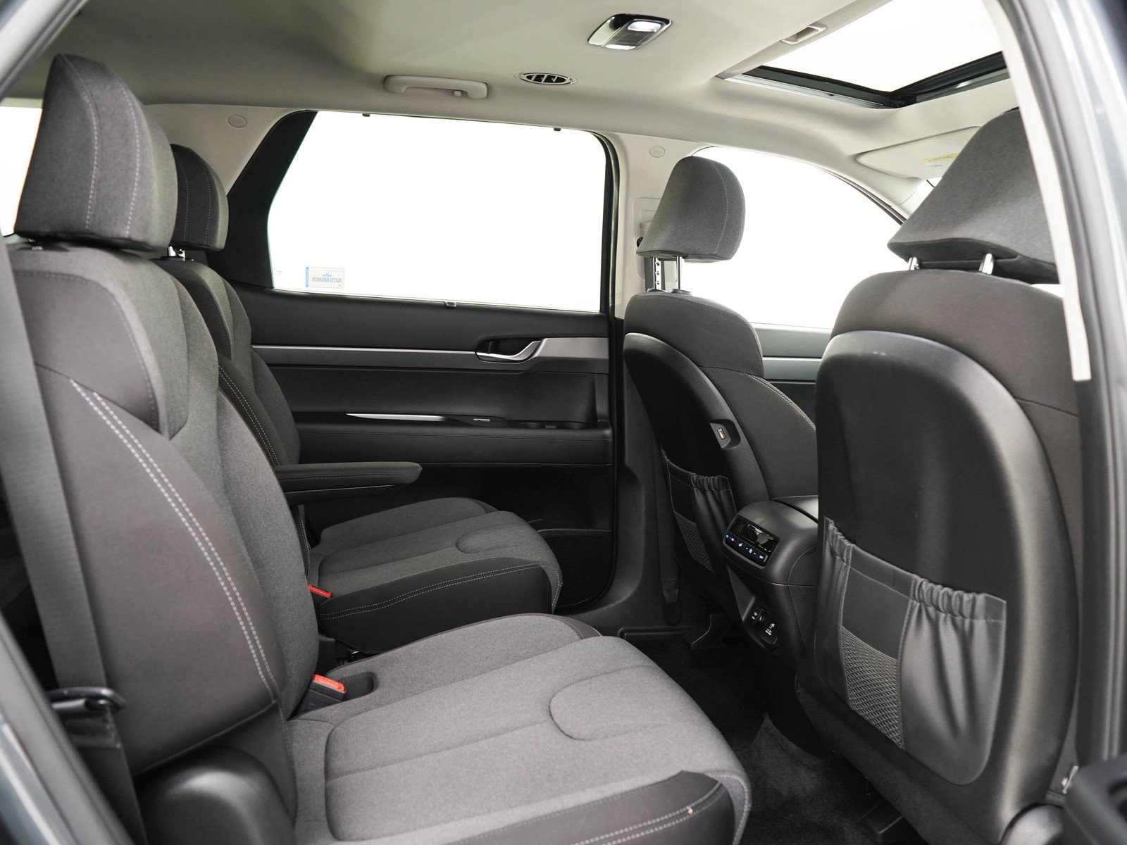 Used 2020 Rainforest Hyundai SEL AWD image 15
