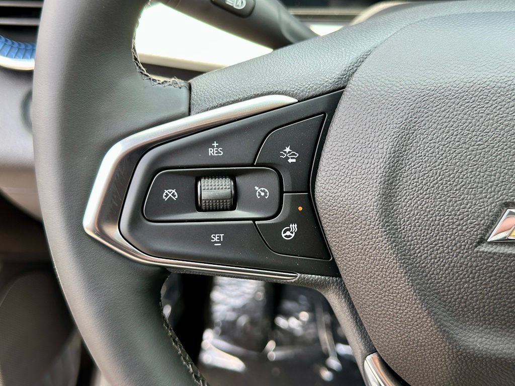 New 2026 Mosaic Black Metallic Chevrolet LT image 30