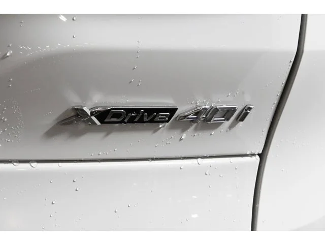 New 2026 Alpine White BMW xDrive40i image 39