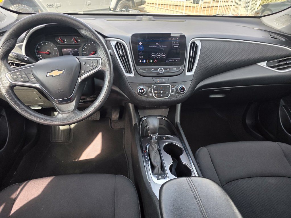 Used 2024 White Chevrolet LT image 18