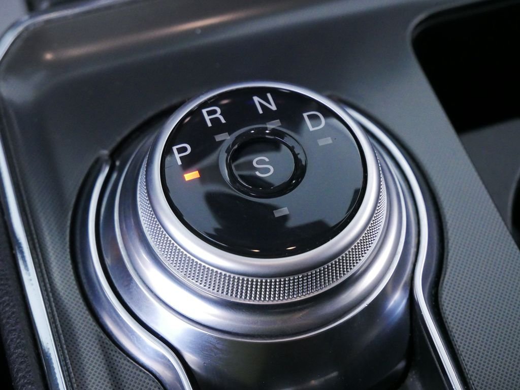 Used 2022 Gray Ford SEL image 24