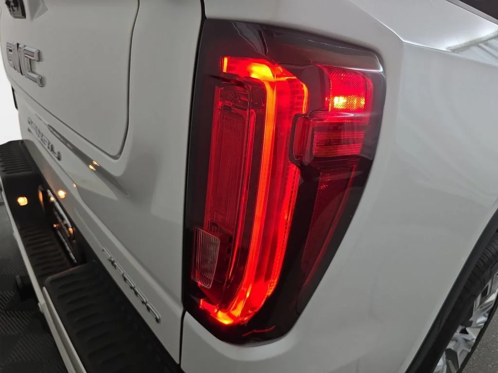 Used 2024 White GMC Denali image 32