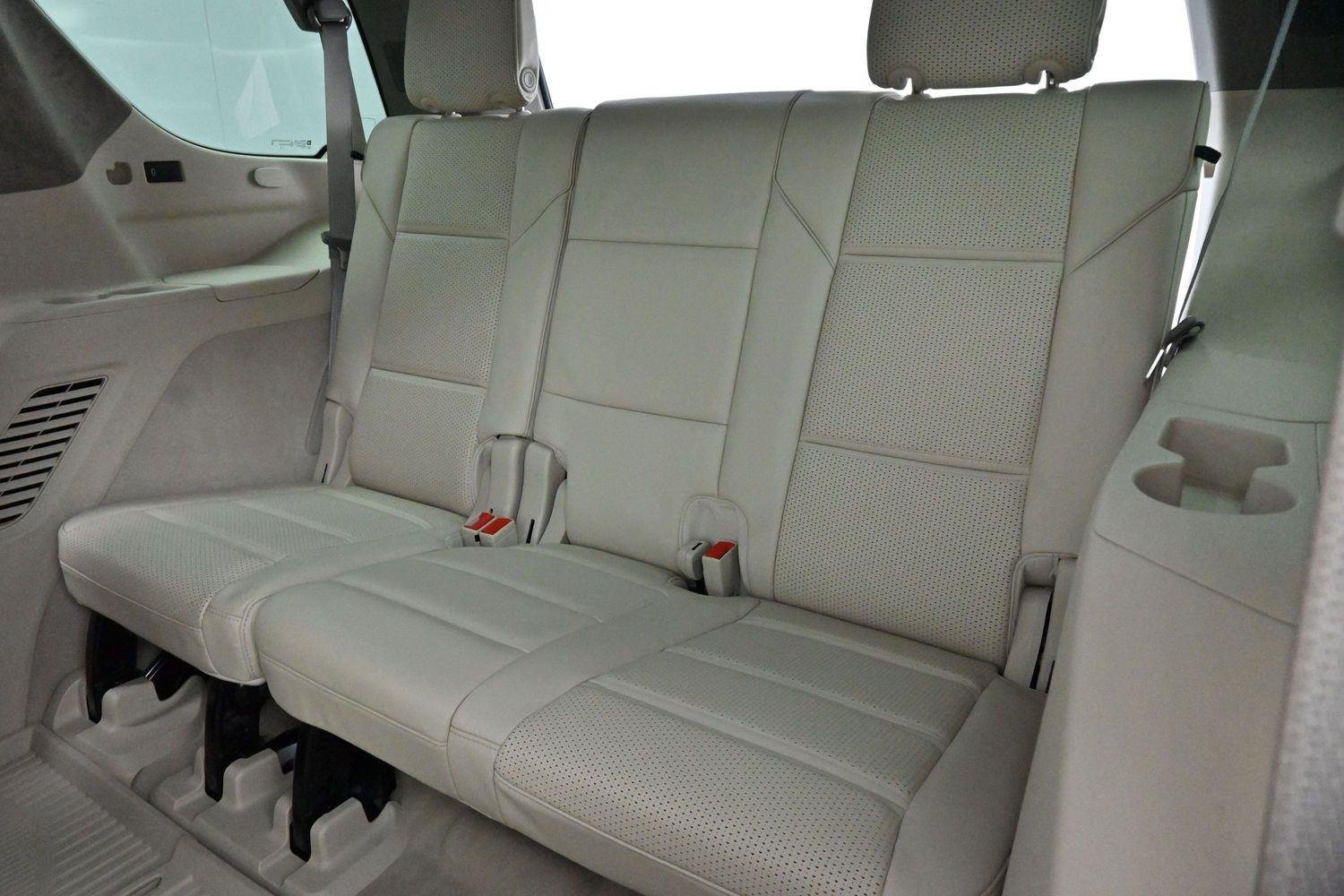 Used 2024 Crystal White Tricoat Cadillac Sport Platinum image 37