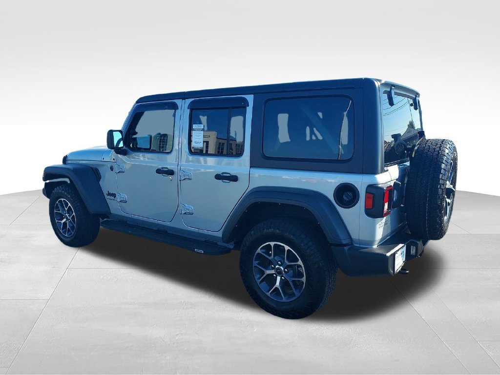 Used 2024 Silver Jeep Sport S image 3