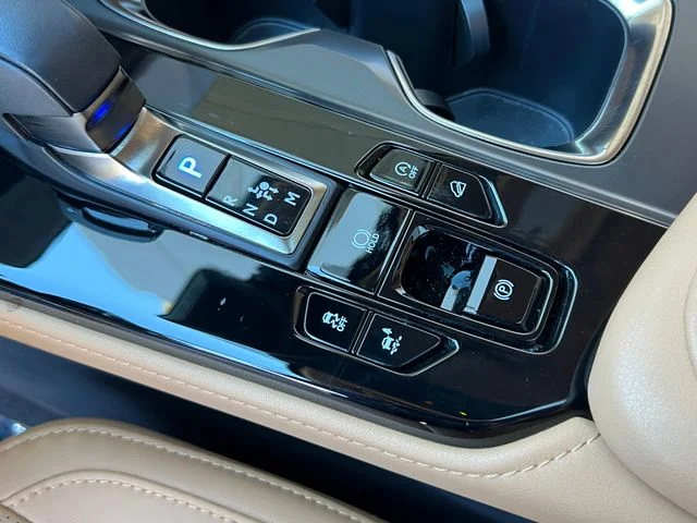 Certified Used 2025 Eminent White Pearl Lexus 350 Premium image 29