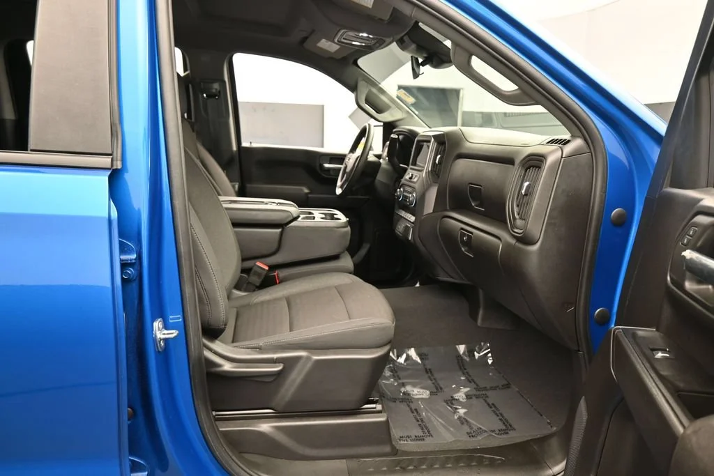 Used 2024 Glacier Blue Metallic Chevrolet Custom image 36