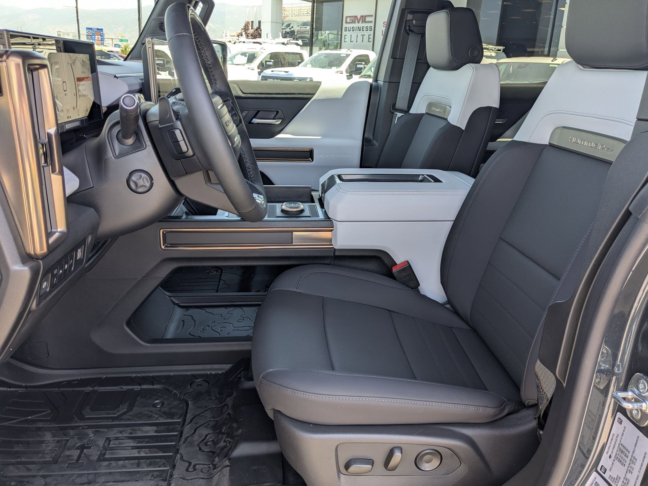 2025 GMC HUMMER EV 2X - Photo 13