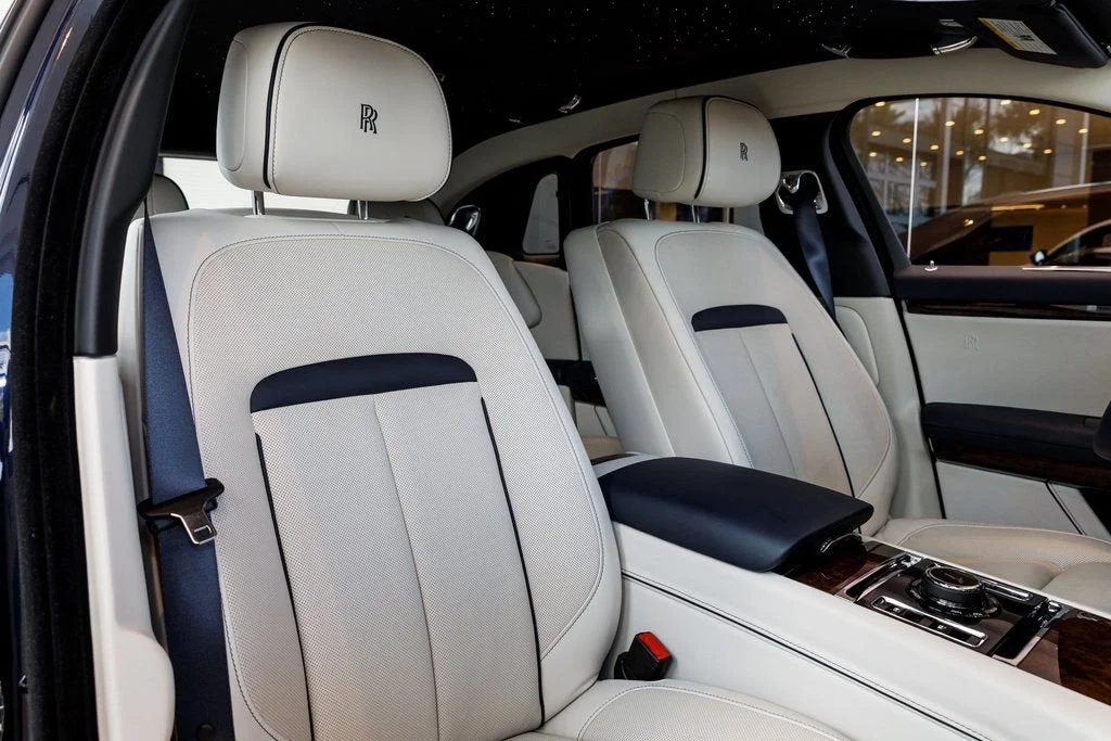 Used 2021 Midnight Sapphire Rolls-Royce  image 48