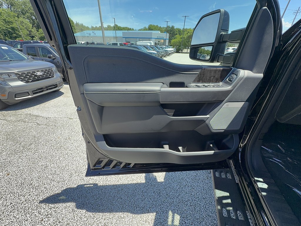 New 2026 Agate Black Metallic Ford F-250® Lariat® image 10
