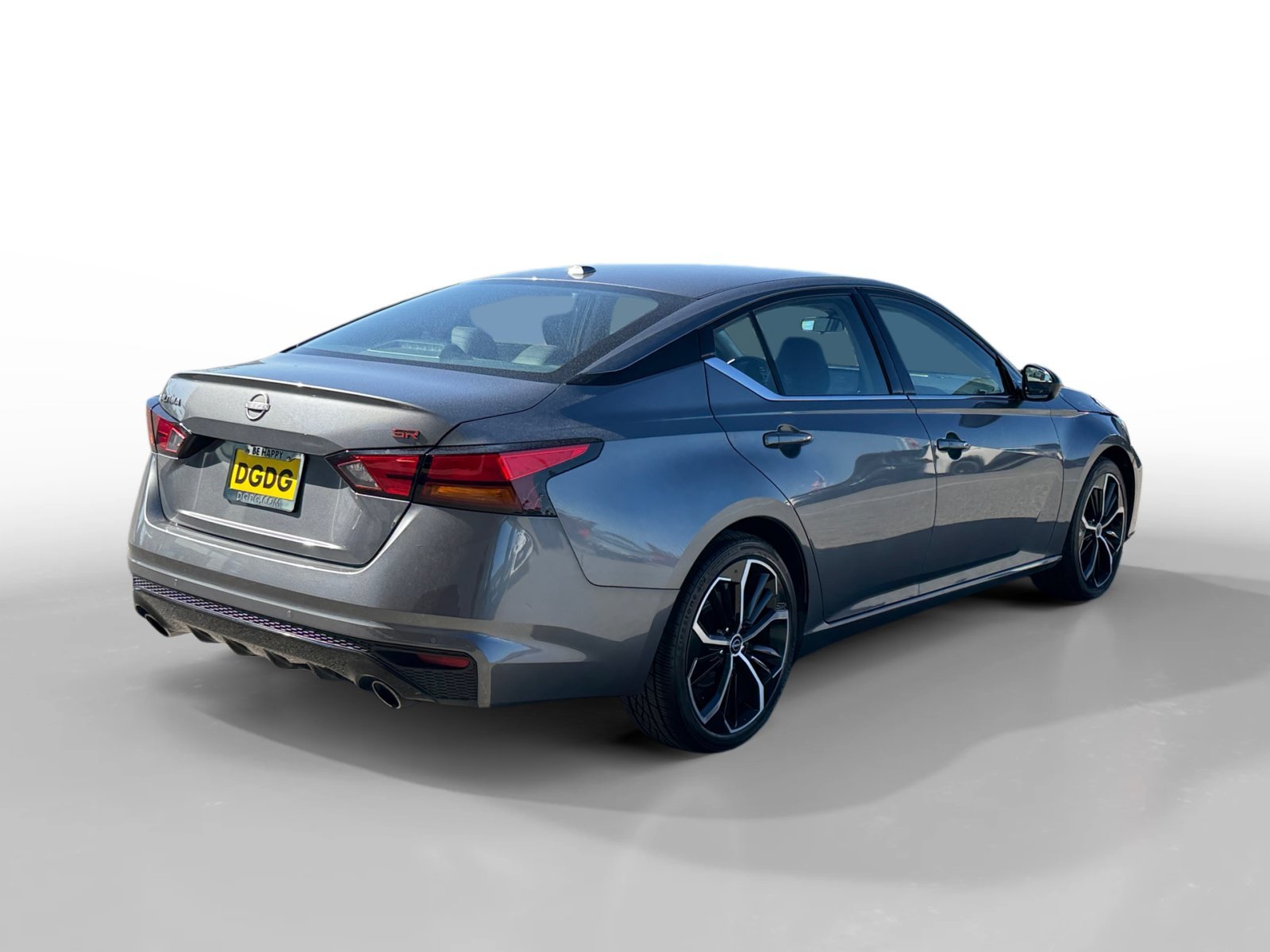 Used 2024 Gun Metallic Nissan 2.5 SR image 5
