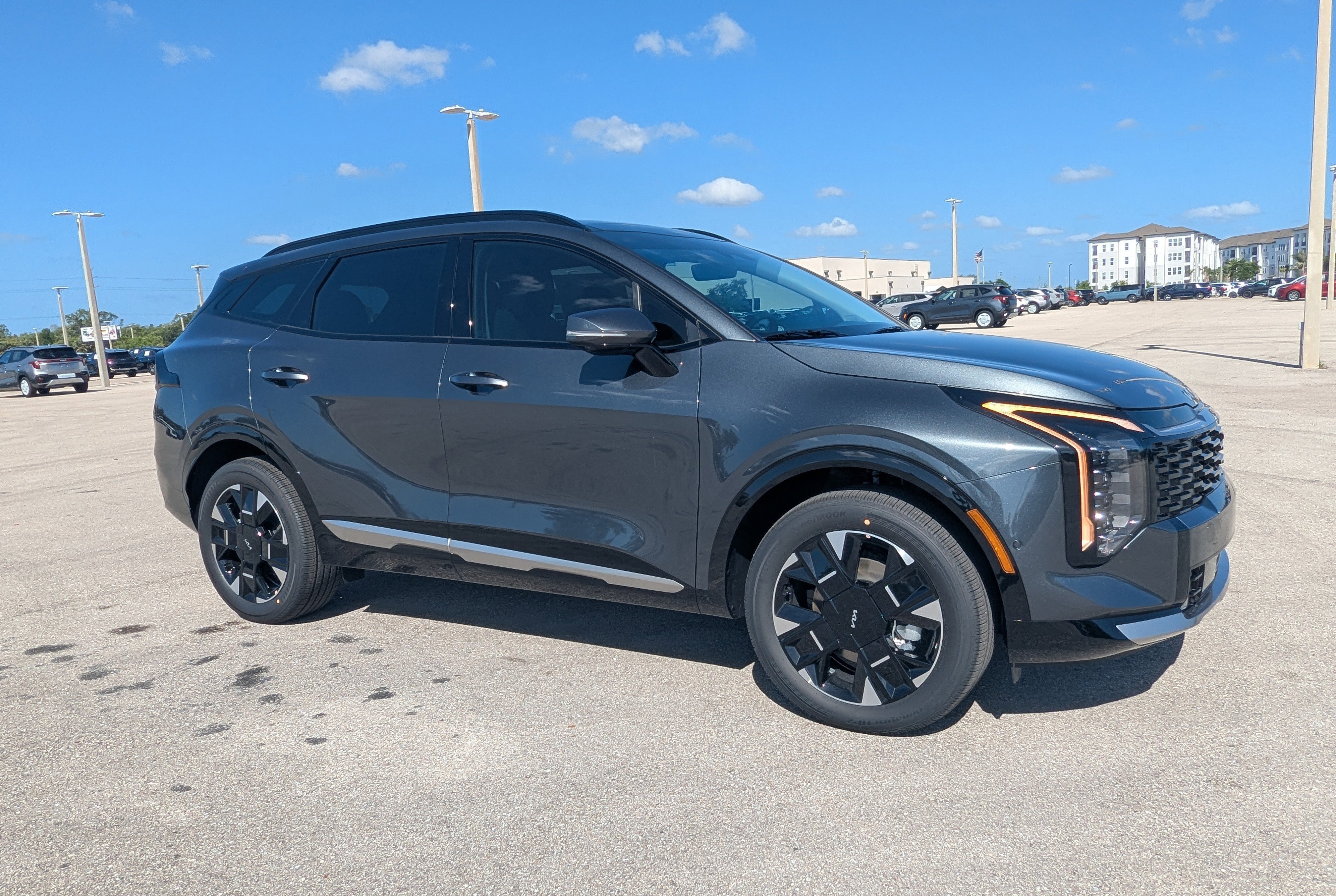 New 2026 Gravity Gray Kia SX Prestige image 2