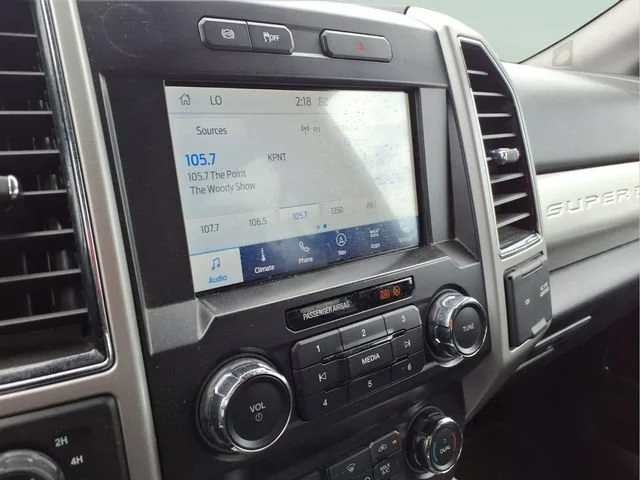 Used 2021  Ford XL image 8
