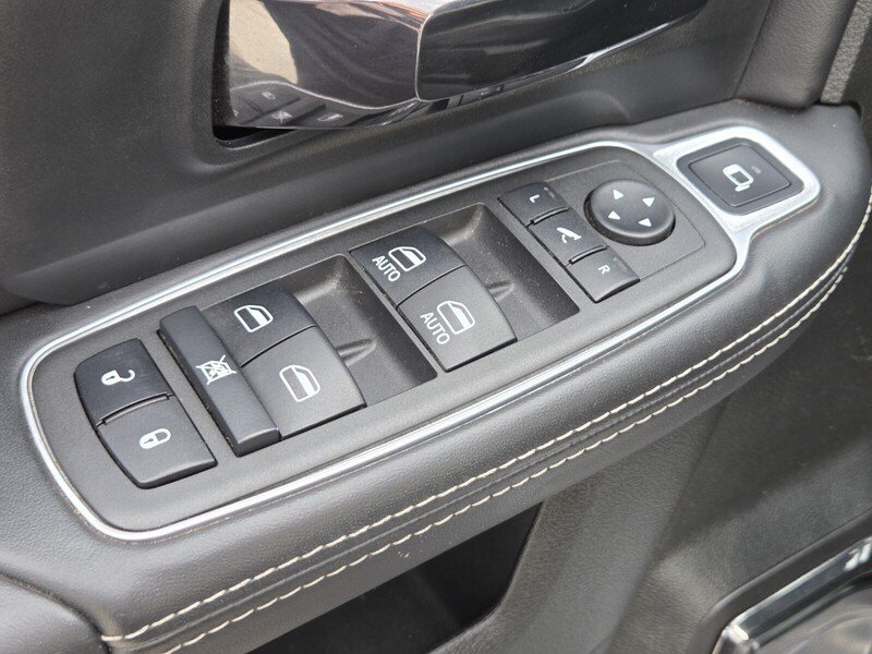 Used 2022 Silver Ram Limited image 23