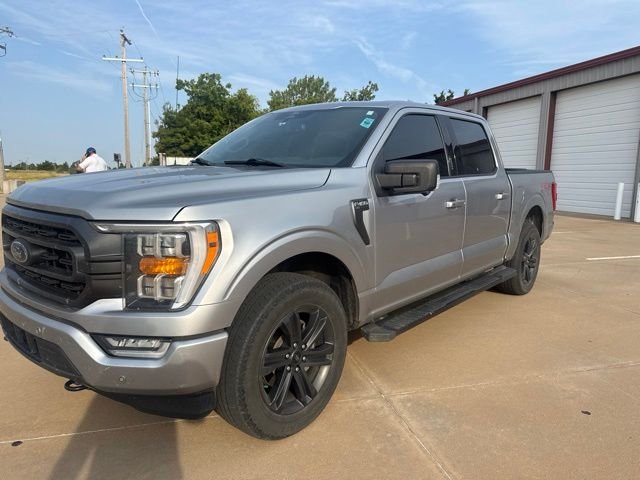 Used 2021 Silver Ford XLT image 1