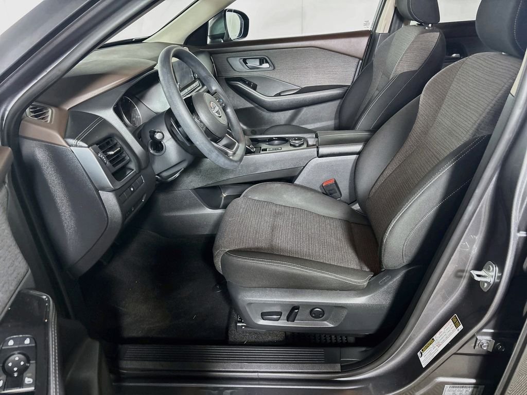 Used 2023 Gun Metallic Nissan SV image 11