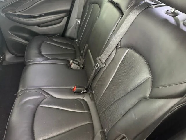 Used 2019 Red Buick Essence image 23