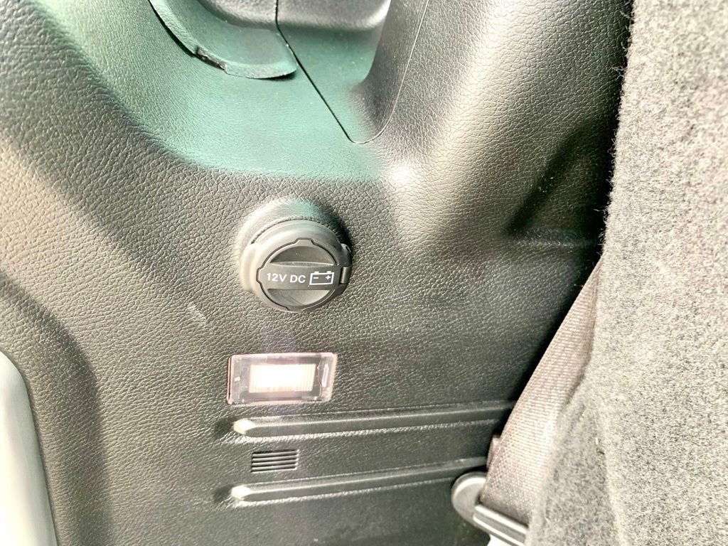 Used 2018 White Jeep Sport image 19